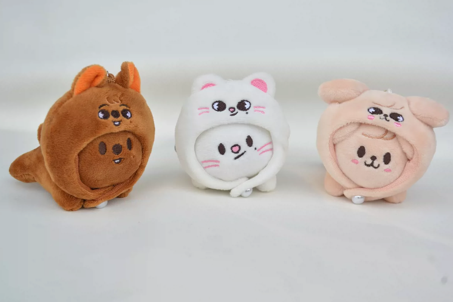 stray kids skzoo celebrate md lying ver. plushie keychain