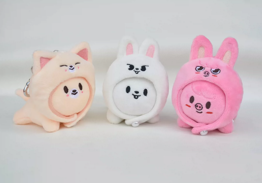 stray kids skzoo celebrate md lying ver. plushie keychain