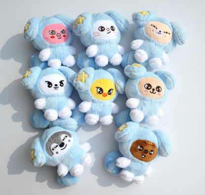stray kids [run it md] skzoo in tasy plushie keychain